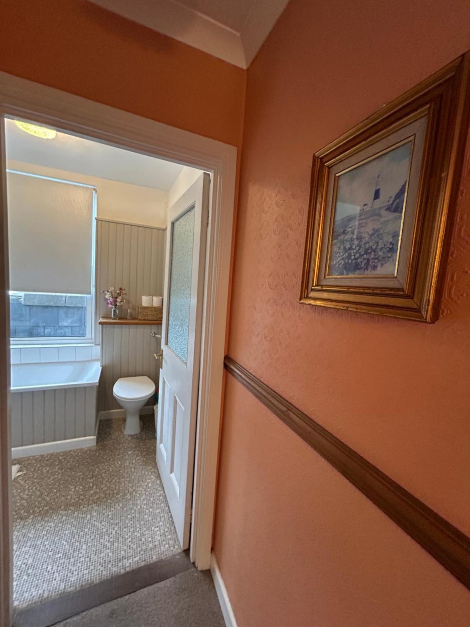 Bonjour Guest House Braye Exterior photo